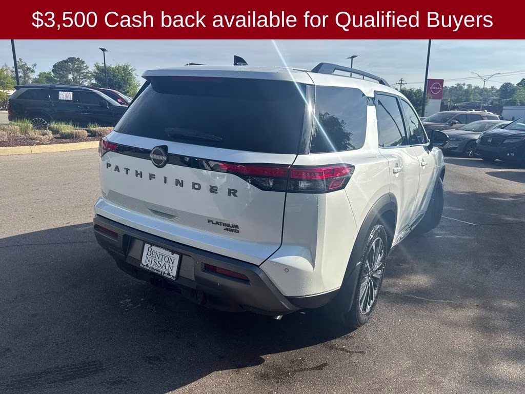 2026 Everest White Pearl Tricoat Nissan Pathfinder Platinum 4X4 SUV