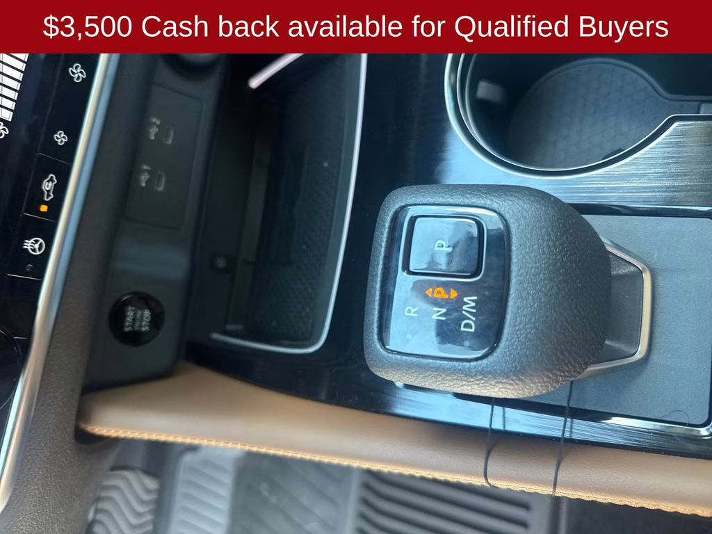 2026 Everest White Pearl/Super Black Nissan Rogue Platinum AWD SUV