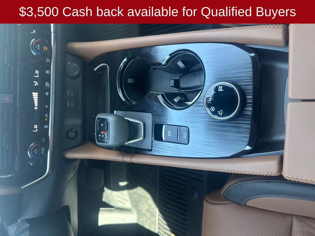 2026 Everest White Pearl/Super Black Nissan Rogue Platinum AWD SUV