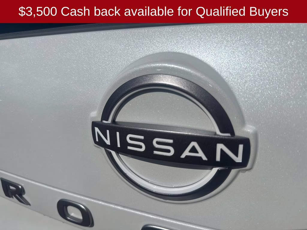 2026 Everest White Pearl/Super Black Nissan Rogue Platinum AWD SUV