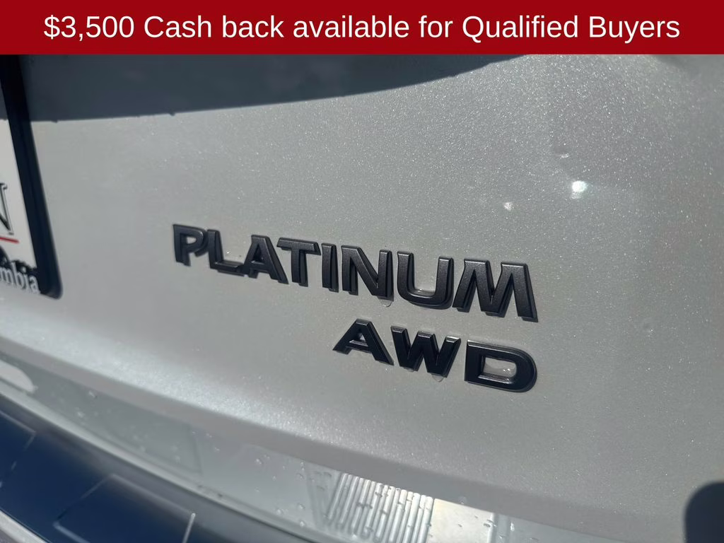 2026 Everest White Pearl/Super Black Nissan Rogue Platinum AWD SUV