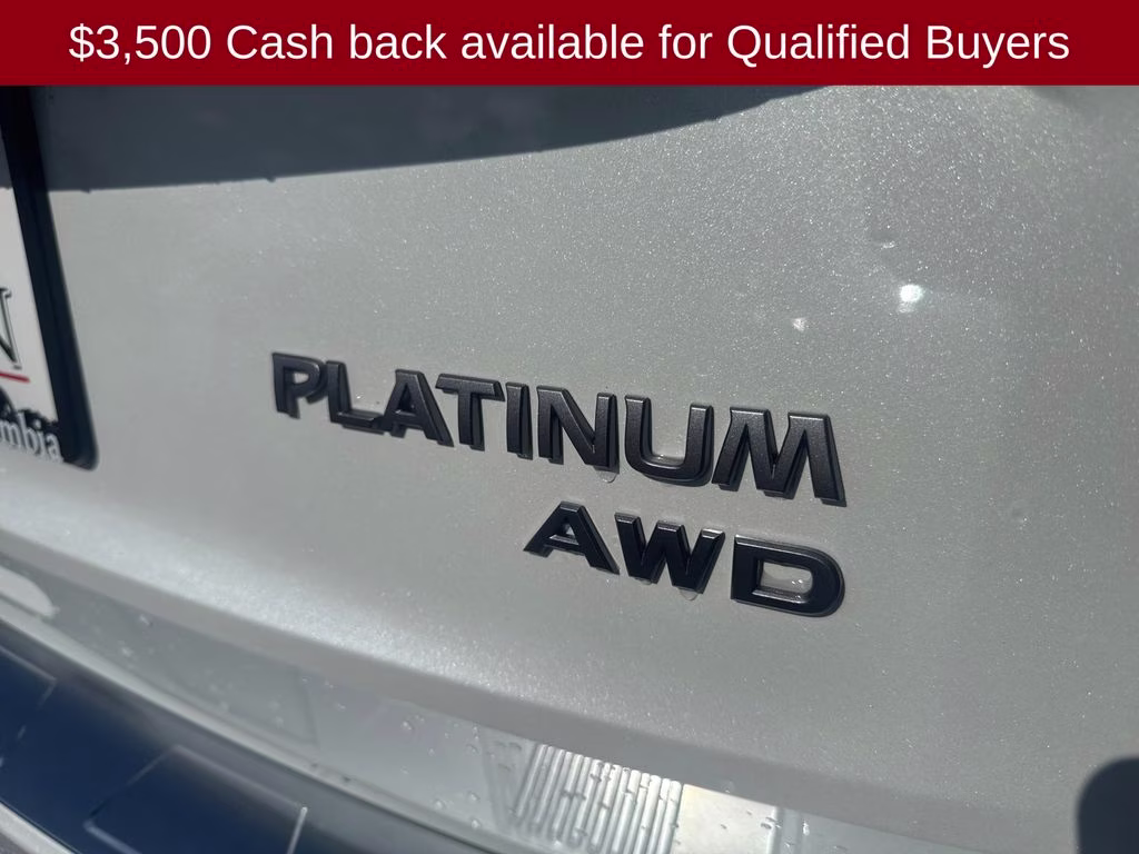 2026 Everest White Pearl/Super Black Nissan Rogue Platinum AWD SUV
