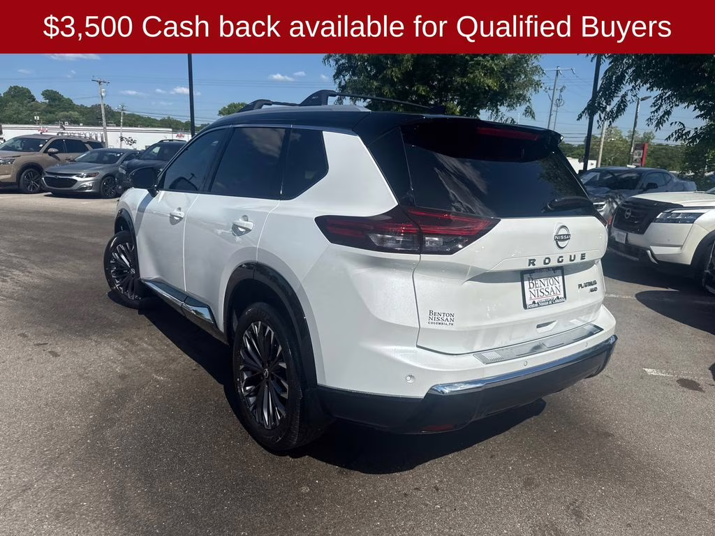 2026 Everest White Pearl/Super Black Nissan Rogue Platinum AWD SUV