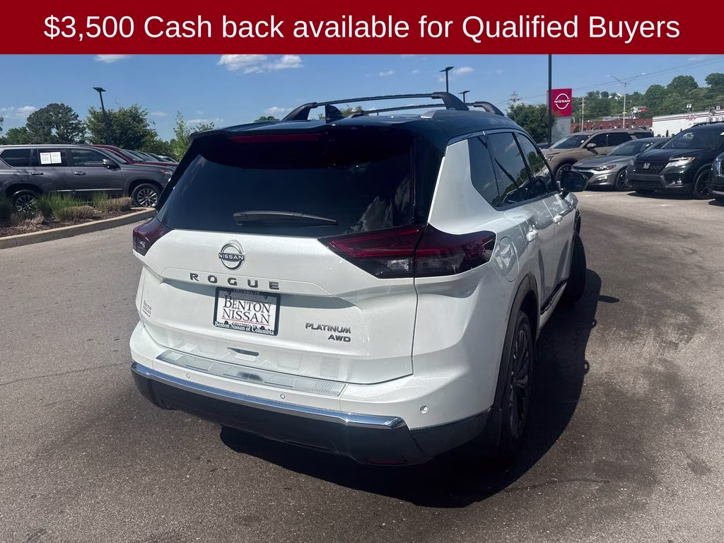 2026 Everest White Pearl/Super Black Nissan Rogue Platinum AWD SUV