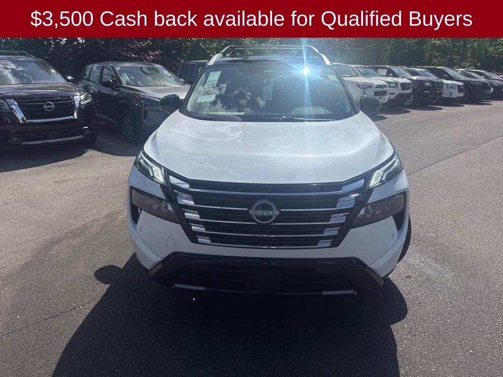 2026 Everest White Pearl/Super Black Nissan Rogue Platinum AWD SUV