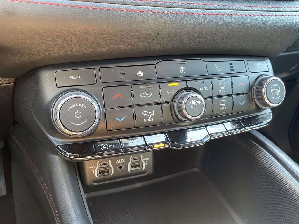 2024 DB Black Crystal Clearcoat Dodge Durango GT AWD SUV