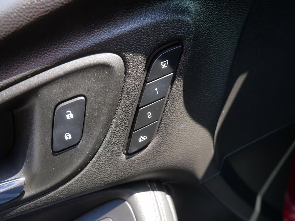 2023 Cinnabar Metallic Buick Encore GX Essence AWD SUV