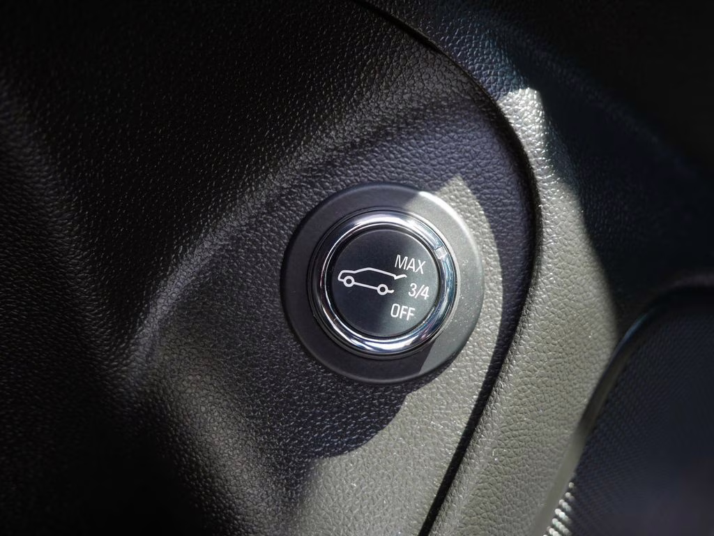 2023 Cinnabar Metallic Buick Encore GX Essence AWD SUV