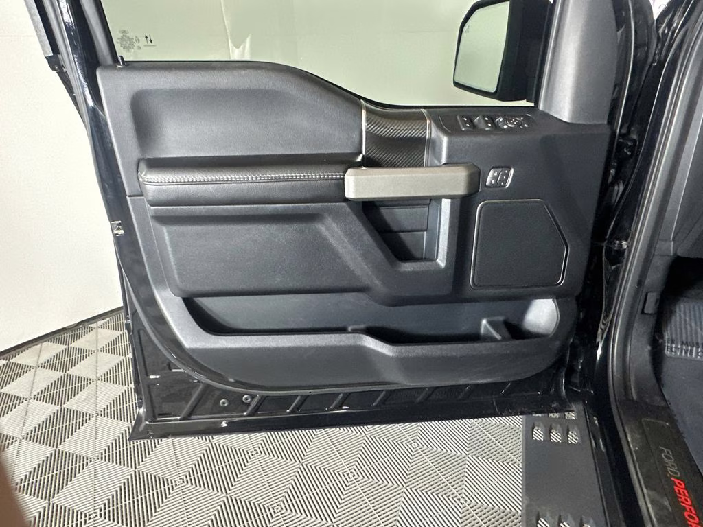 2020 Agate Black Metallic Ford F-150 Raptor 4X4 Truck