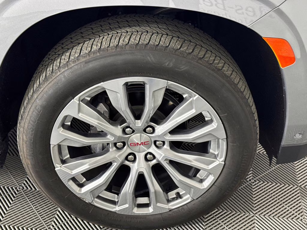 2024 Sterling Metallic GMC Yukon Denali 4X4 SUV