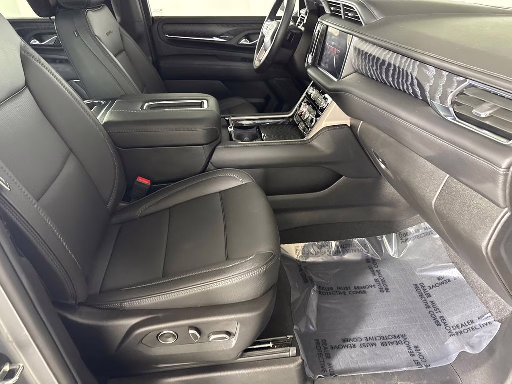 2024 Sterling Metallic GMC Yukon Denali 4X4 SUV