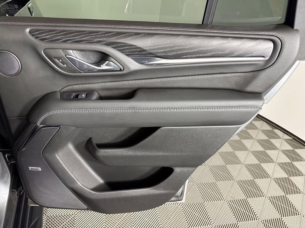 2024 Sterling Metallic GMC Yukon Denali 4X4 SUV