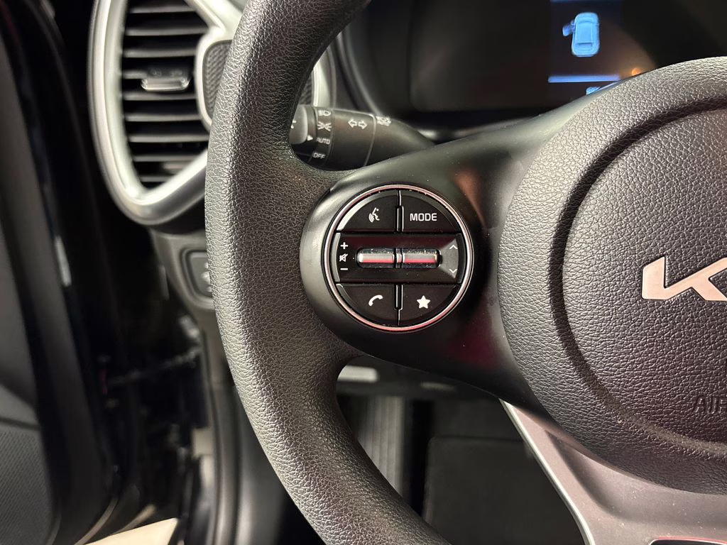 2025 Fusion Black Kia Soul LX FWD Hatchback