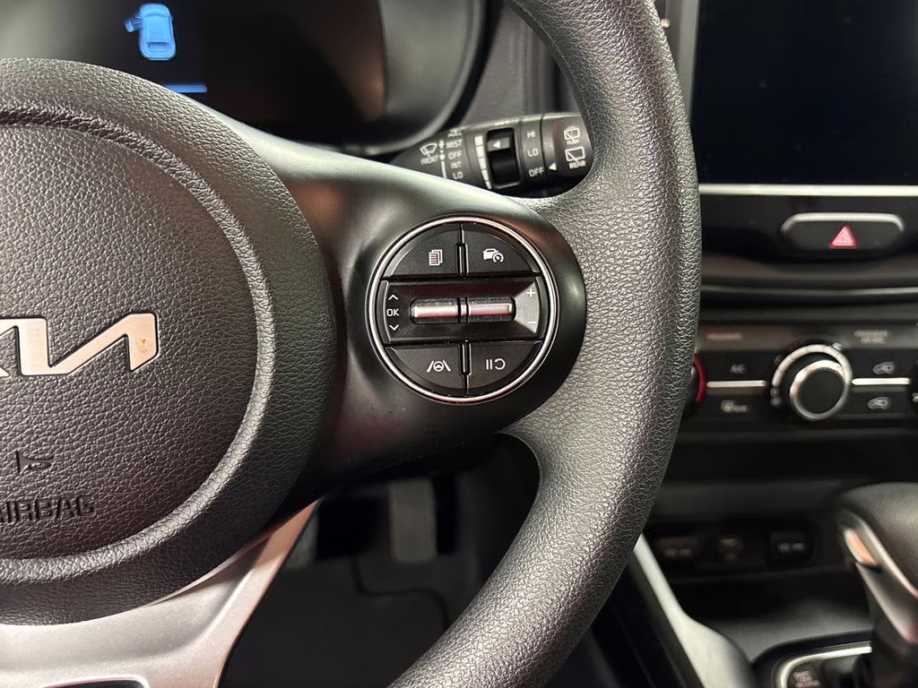 2025 Fusion Black Kia Soul LX FWD Hatchback