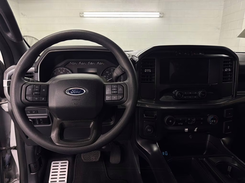 2023 Avalanche Ford F-150 XL RWD Truck