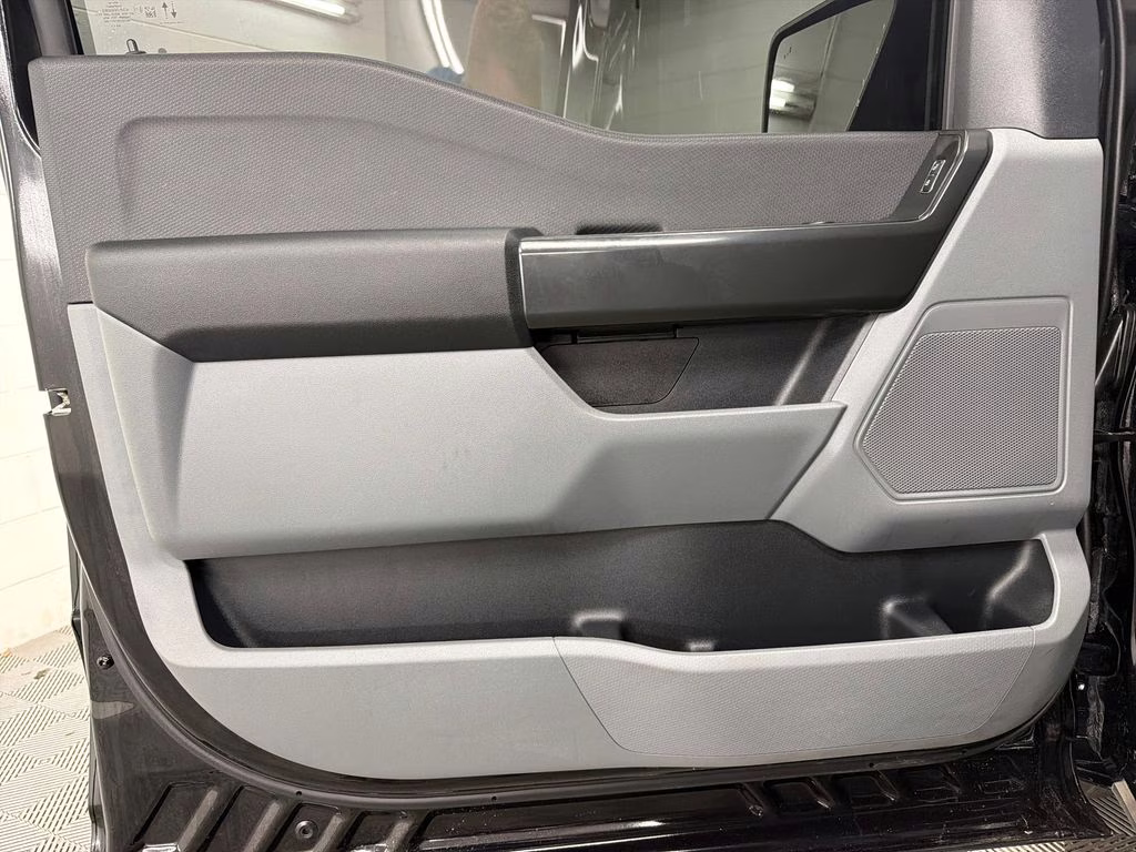 2024 Agate Black Metallic Ford F-150 XL SUPERCHARGED RWD Truck