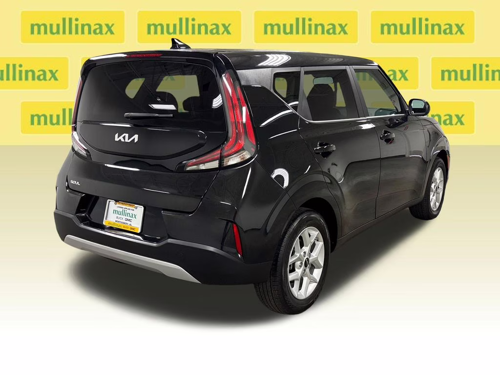 2025 Fusion Black Kia Soul LX FWD Hatchback