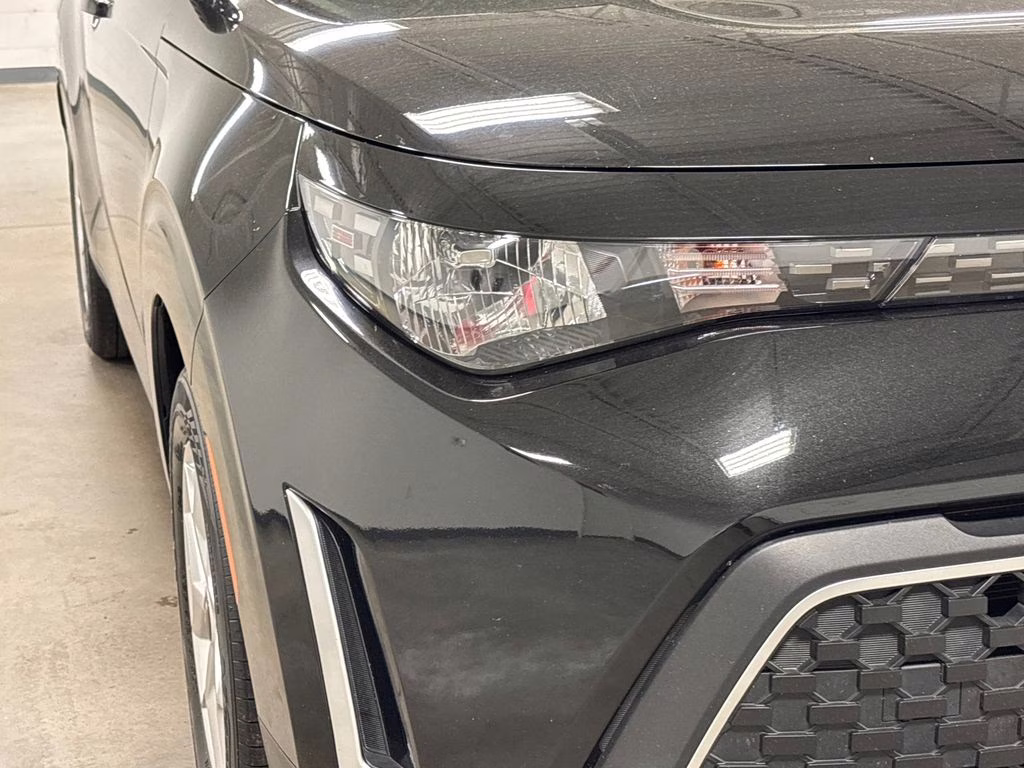 2025 Fusion Black Kia Soul LX FWD Hatchback