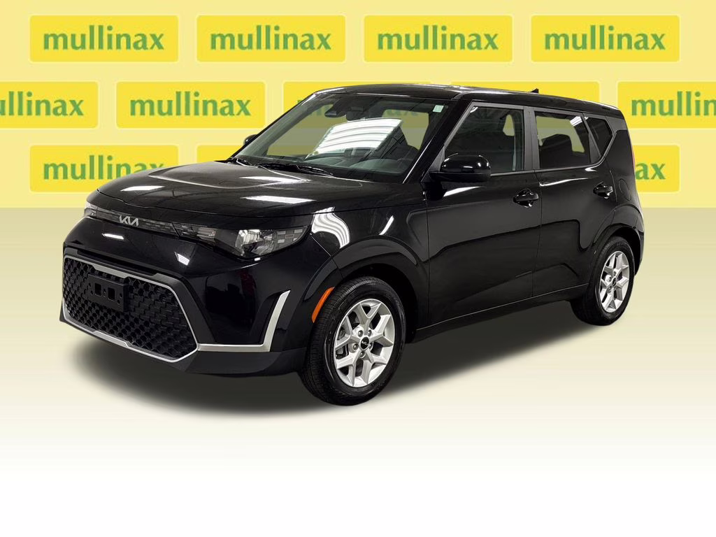 2025 Fusion Black Kia Soul LX FWD Hatchback
