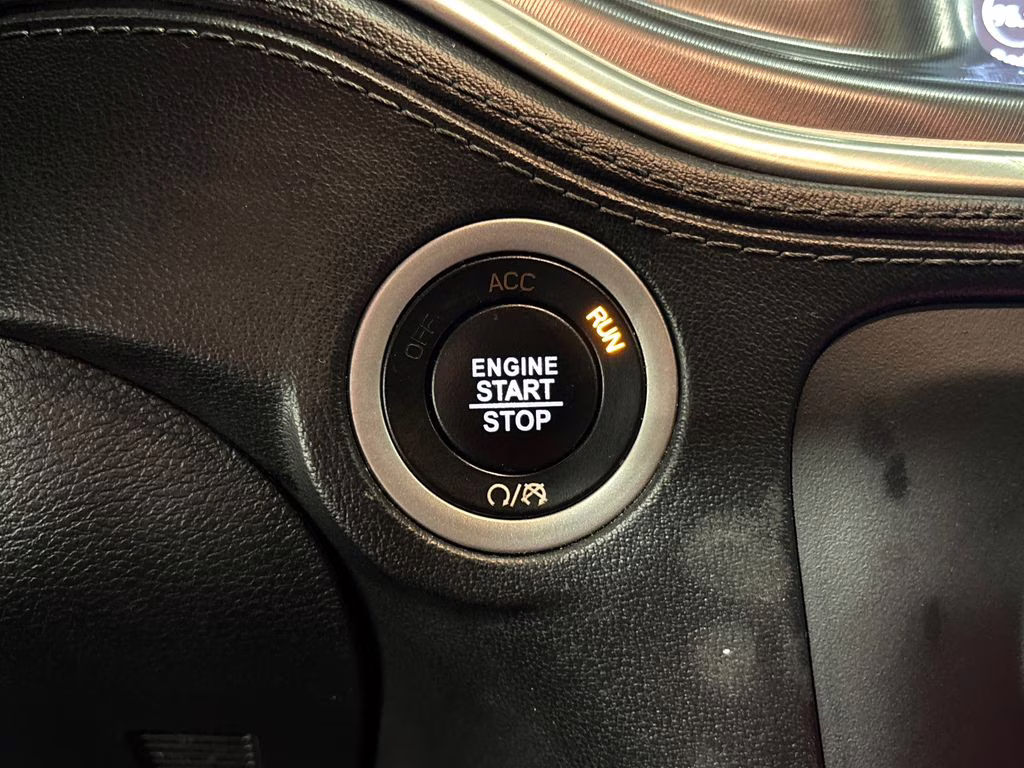 2019 Pitch Black Clearcoat Dodge Charger R/T RWD Sedan