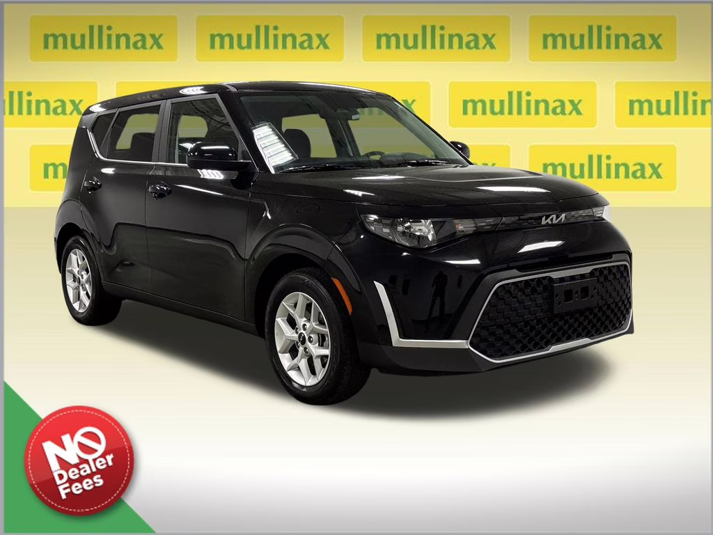 2025 Fusion Black Kia Soul LX FWD Hatchback