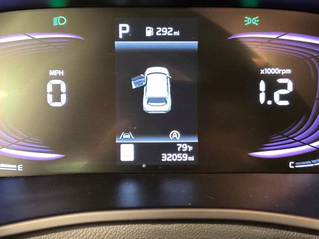 2025 Fusion Black Kia Soul LX FWD Hatchback