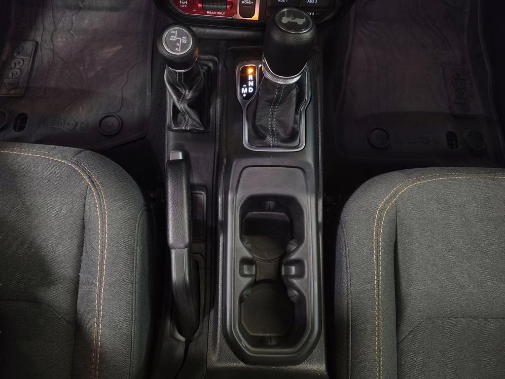 2025 Anvil Clear Coat Jeep Wrangler 4xe Willys 4X4 SUV