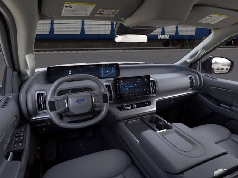 2026 Oxford White Ford Expedition Active RWD SUV