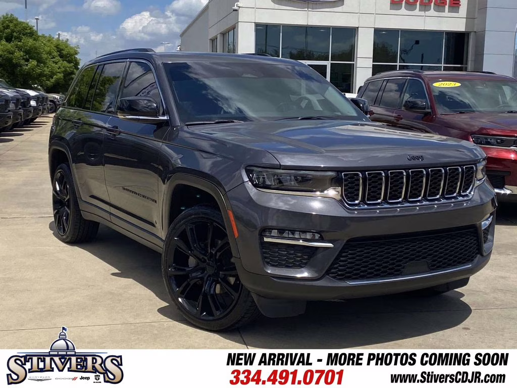 2022 Baltic Gray Metallic Clearcoat Jeep Grand Cherokee Limited RWD SUV