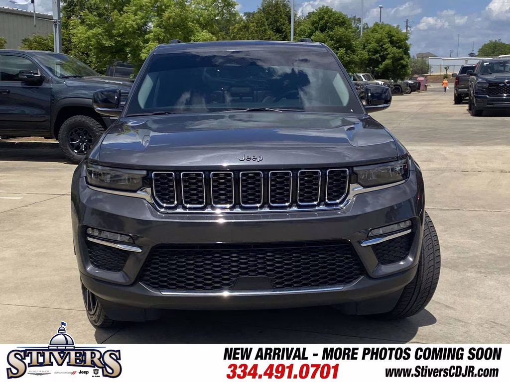 2022 Baltic Gray Metallic Clearcoat Jeep Grand Cherokee Limited RWD SUV