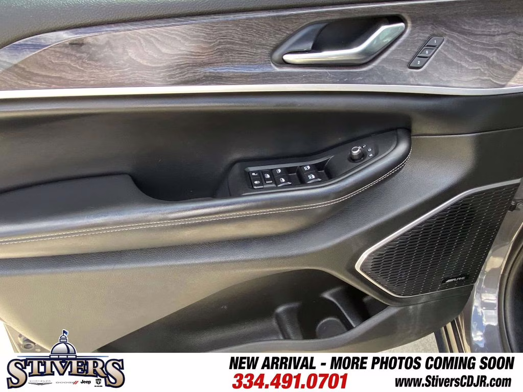 2022 Baltic Gray Metallic Clearcoat Jeep Grand Cherokee Limited RWD SUV