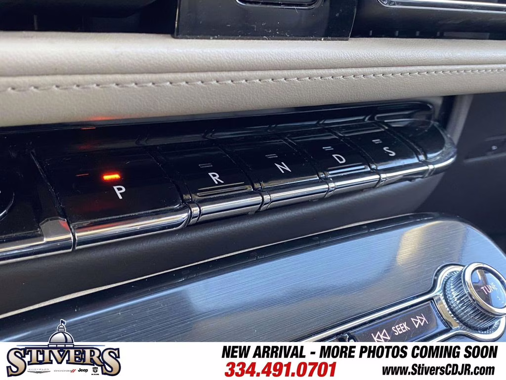 2022 White Metallic Lincoln Nautilus Reserve AWD SUV