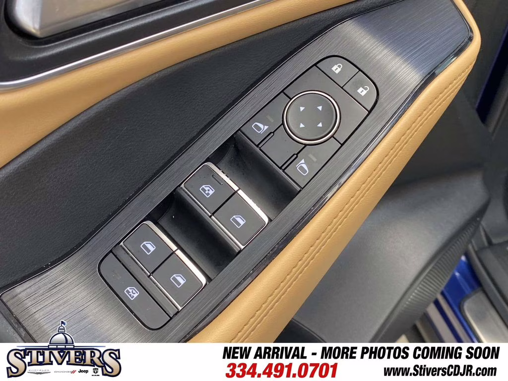 2023 Caspian Blue Metallic/Super Black Nissan Rogue Platinum FWD SUV