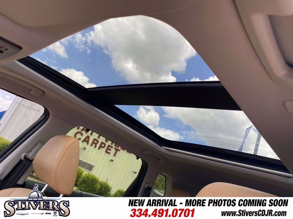 2023 Caspian Blue Metallic/Super Black Nissan Rogue Platinum FWD SUV