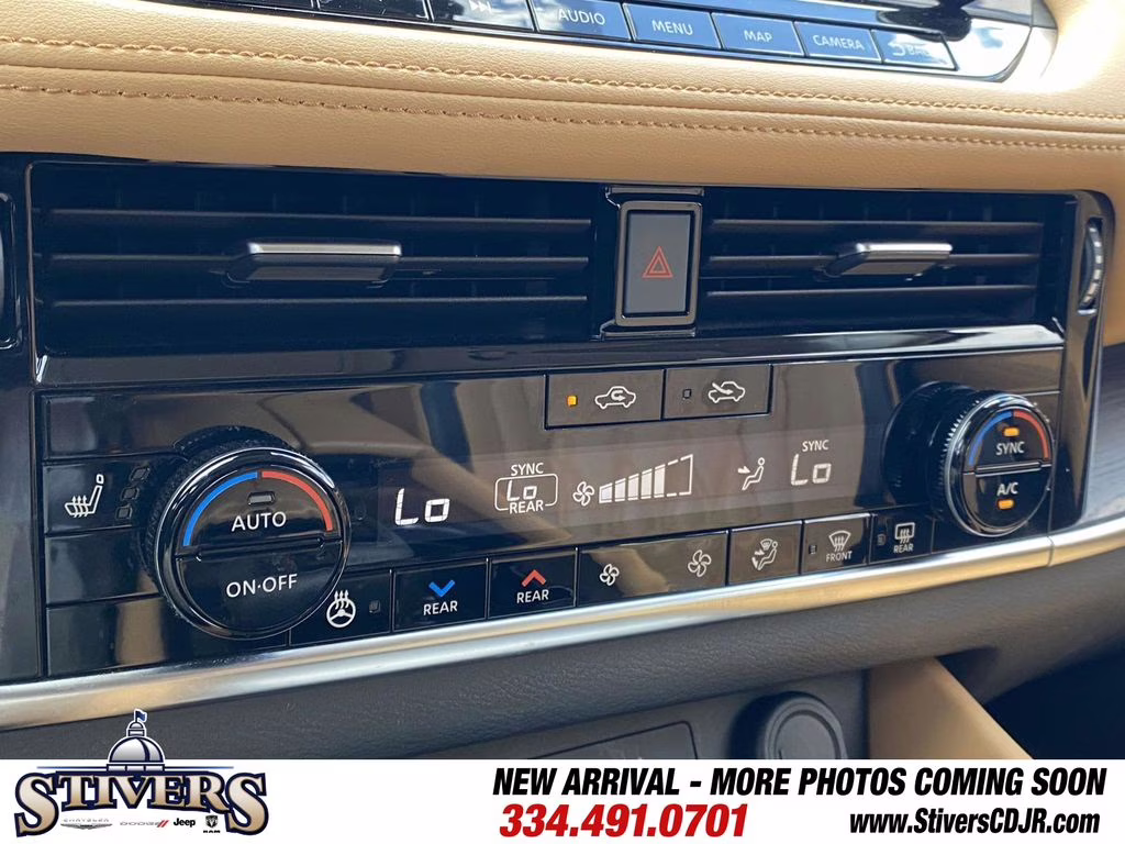 2023 Caspian Blue Metallic/Super Black Nissan Rogue Platinum FWD SUV