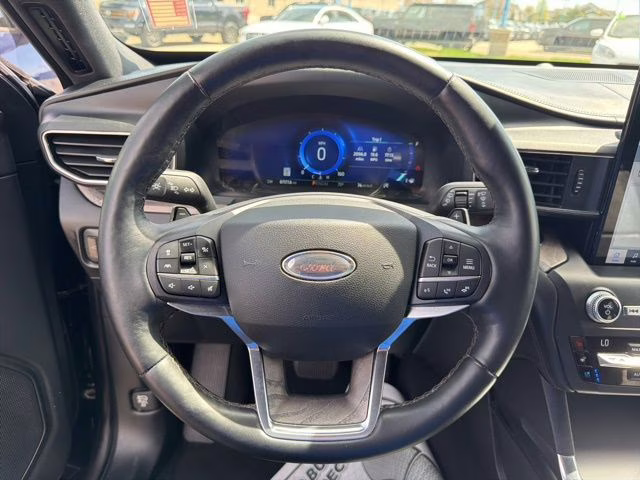 2020 Magnetic Ford Explorer Platinum 4X4 SUV