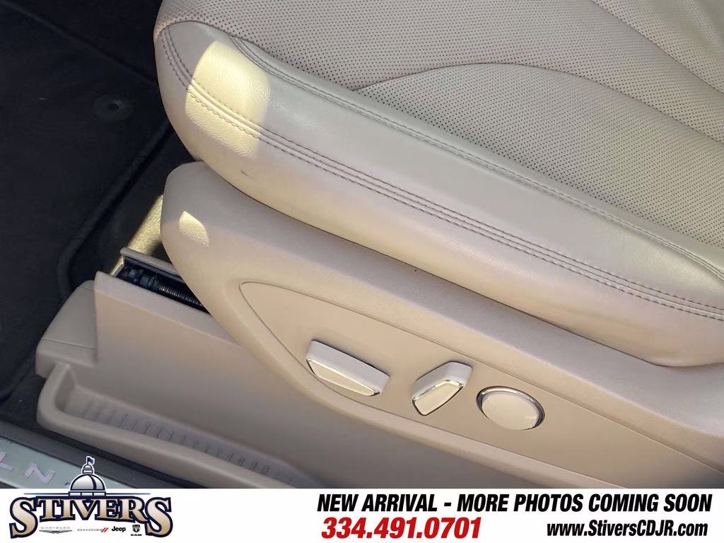 2022 White Metallic Lincoln Nautilus Reserve AWD SUV