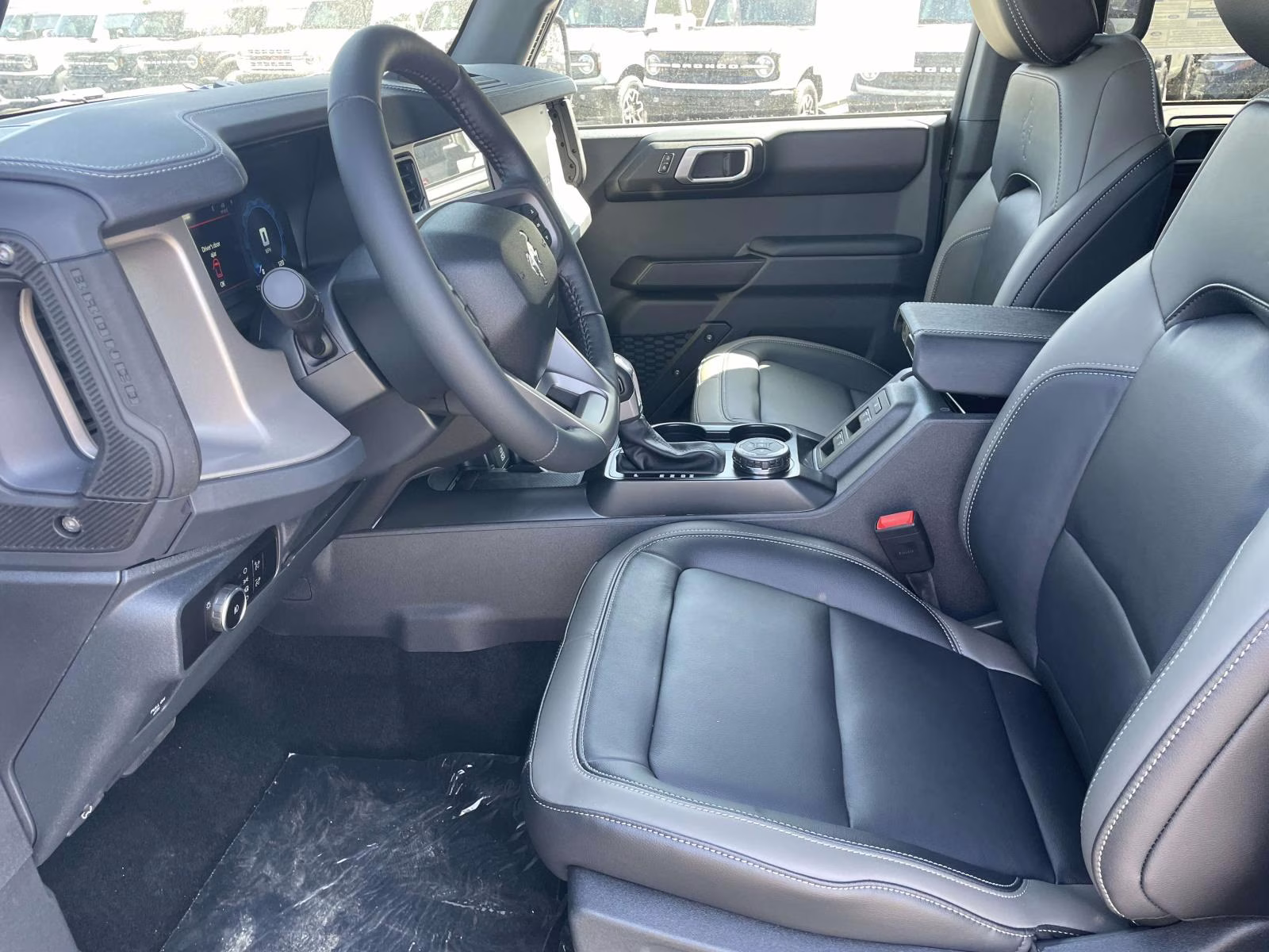 2026 Shadow Black Ford Bronco Outer Banks 4X4 SUV