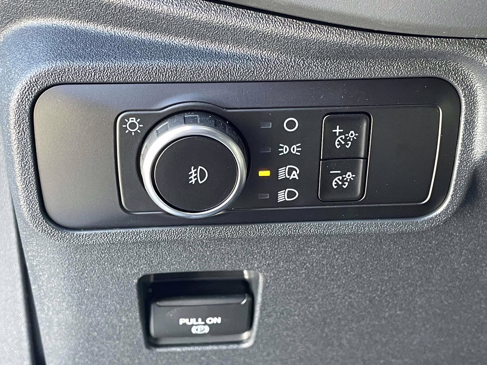 2026 Oxford White Ford Bronco Badlands 4X4 SUV