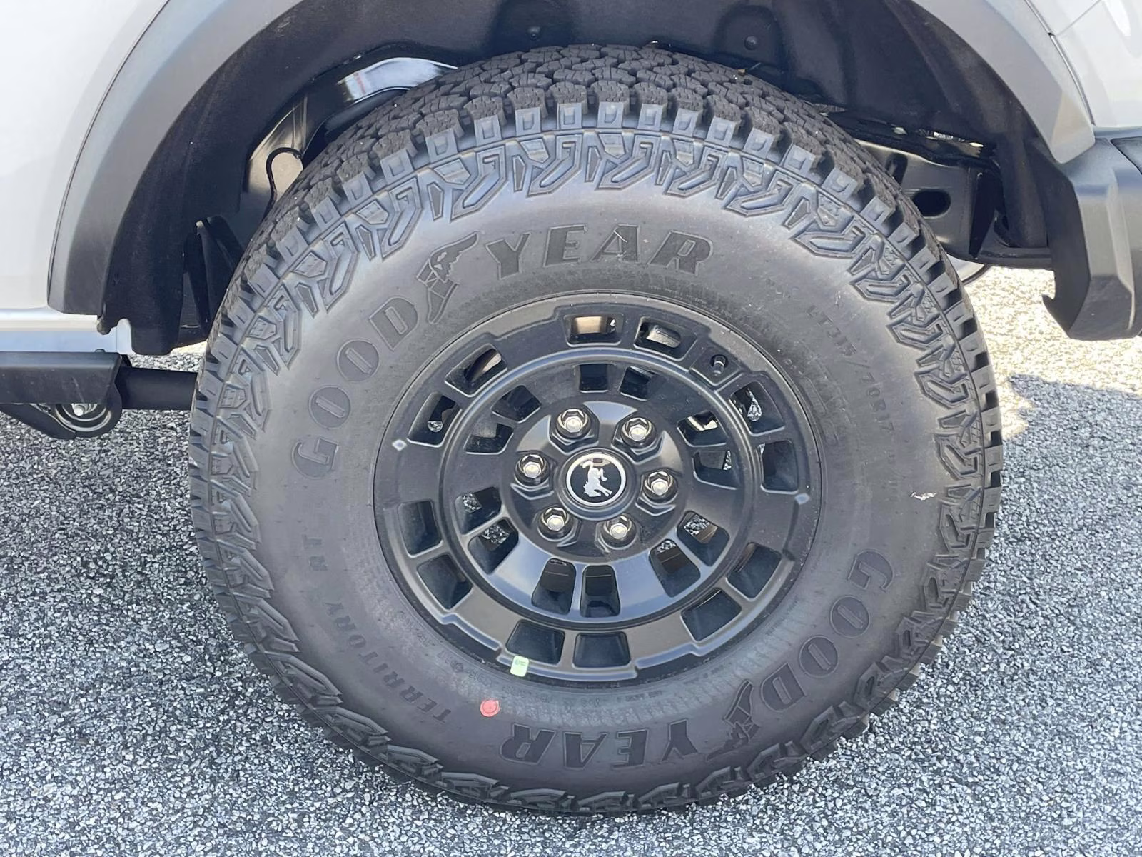 2026 Oxford White Ford Bronco Badlands 4X4 SUV