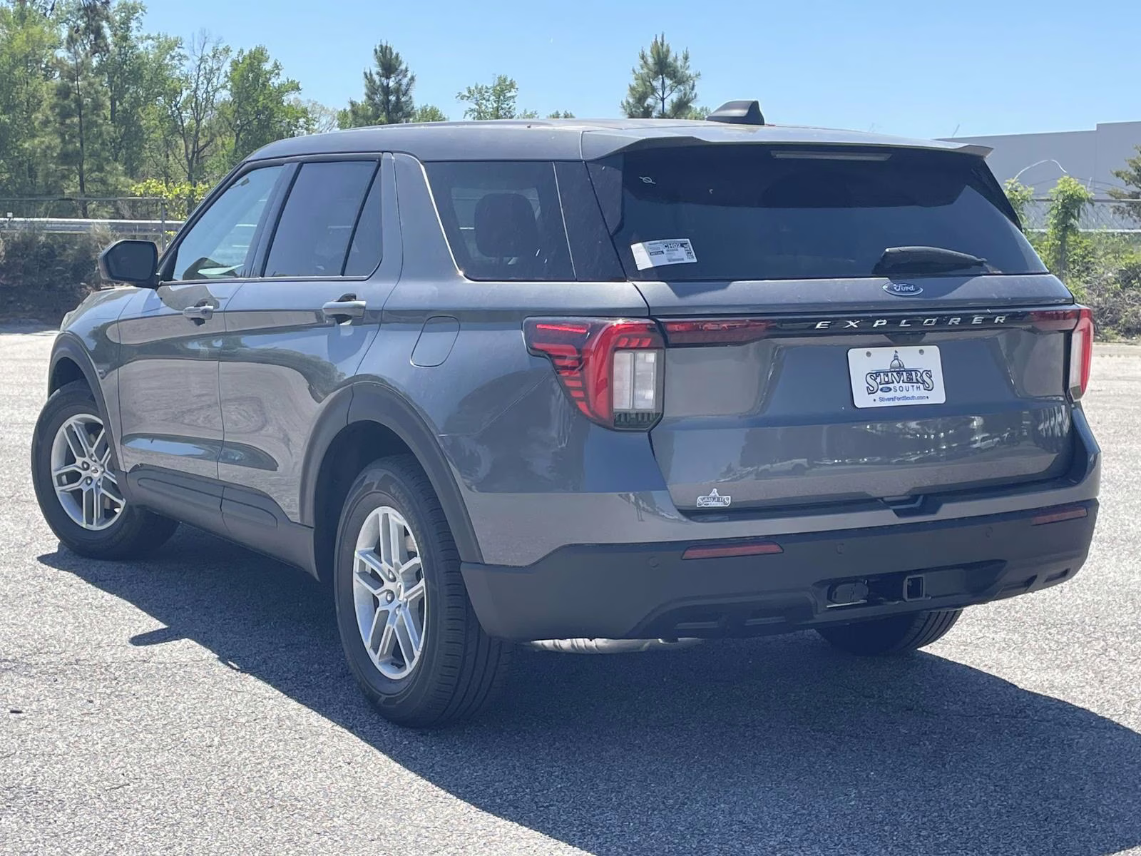 2026 Gray Metallic Ford Explorer Active RWD SUV