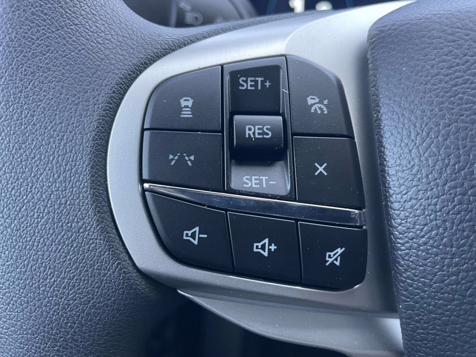 2026 Gray Metallic Ford Explorer Active RWD SUV