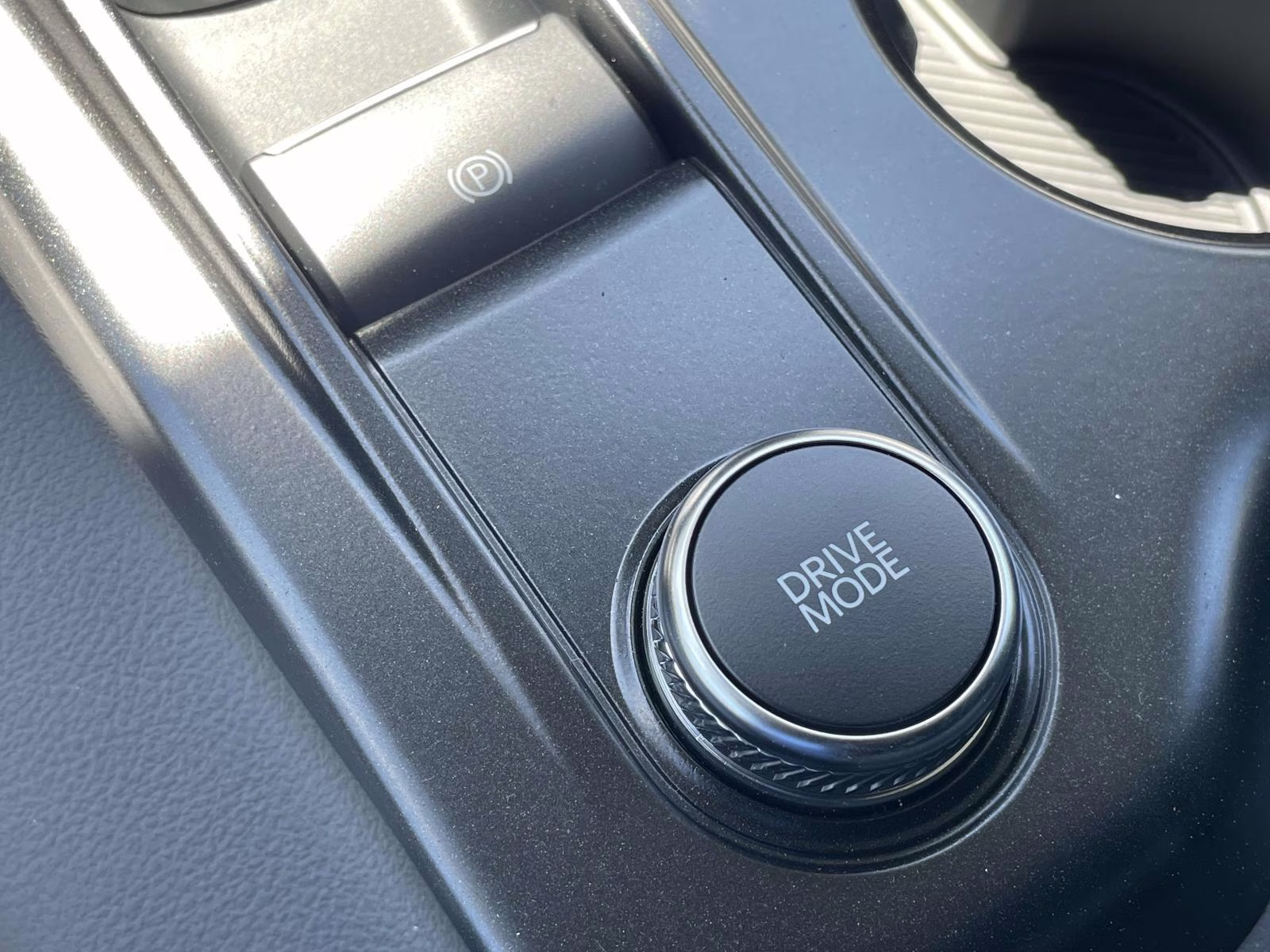 2026 White Metallic Ford Explorer Active RWD SUV