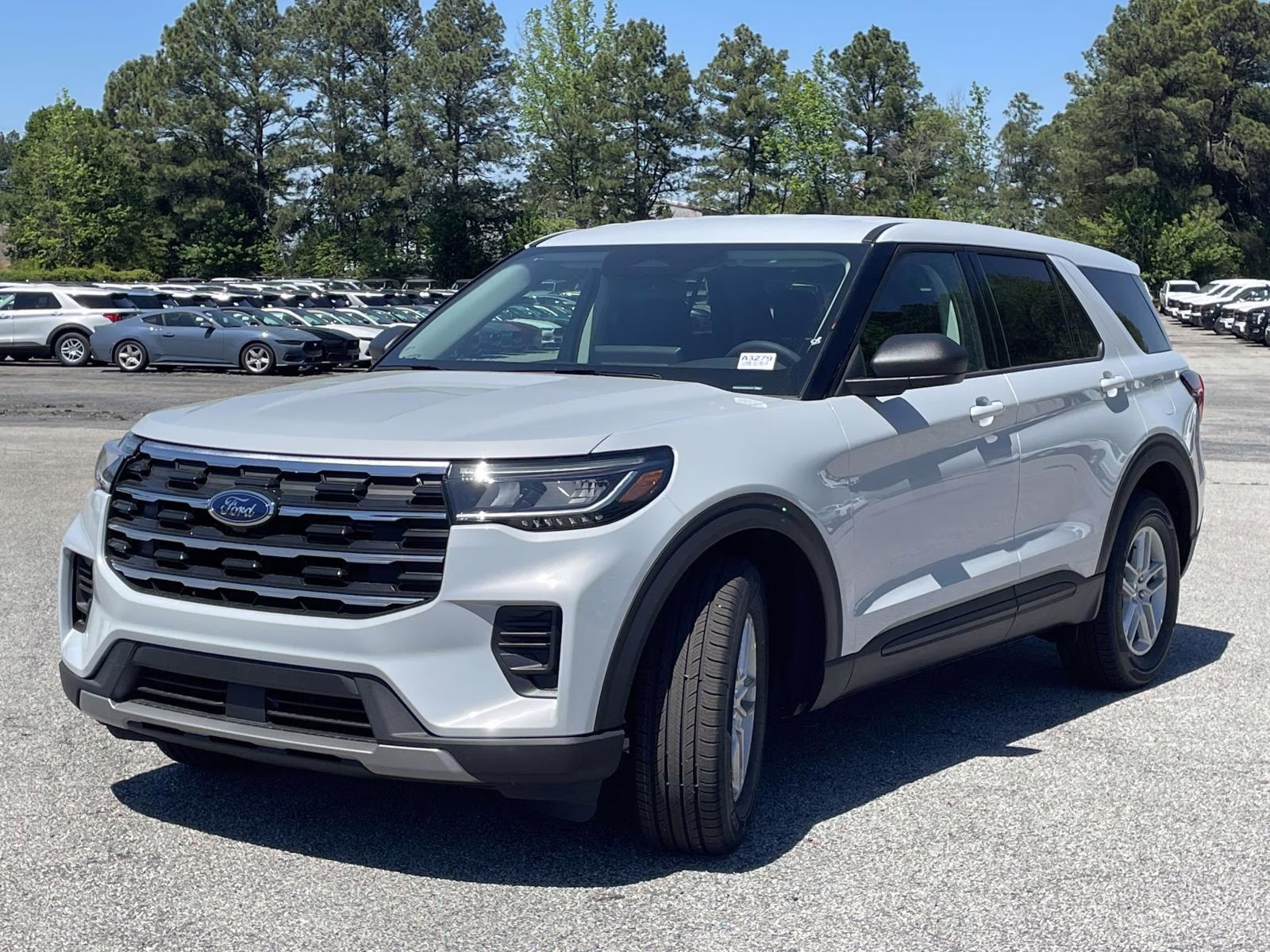 2026 White Metallic Ford Explorer Active RWD SUV