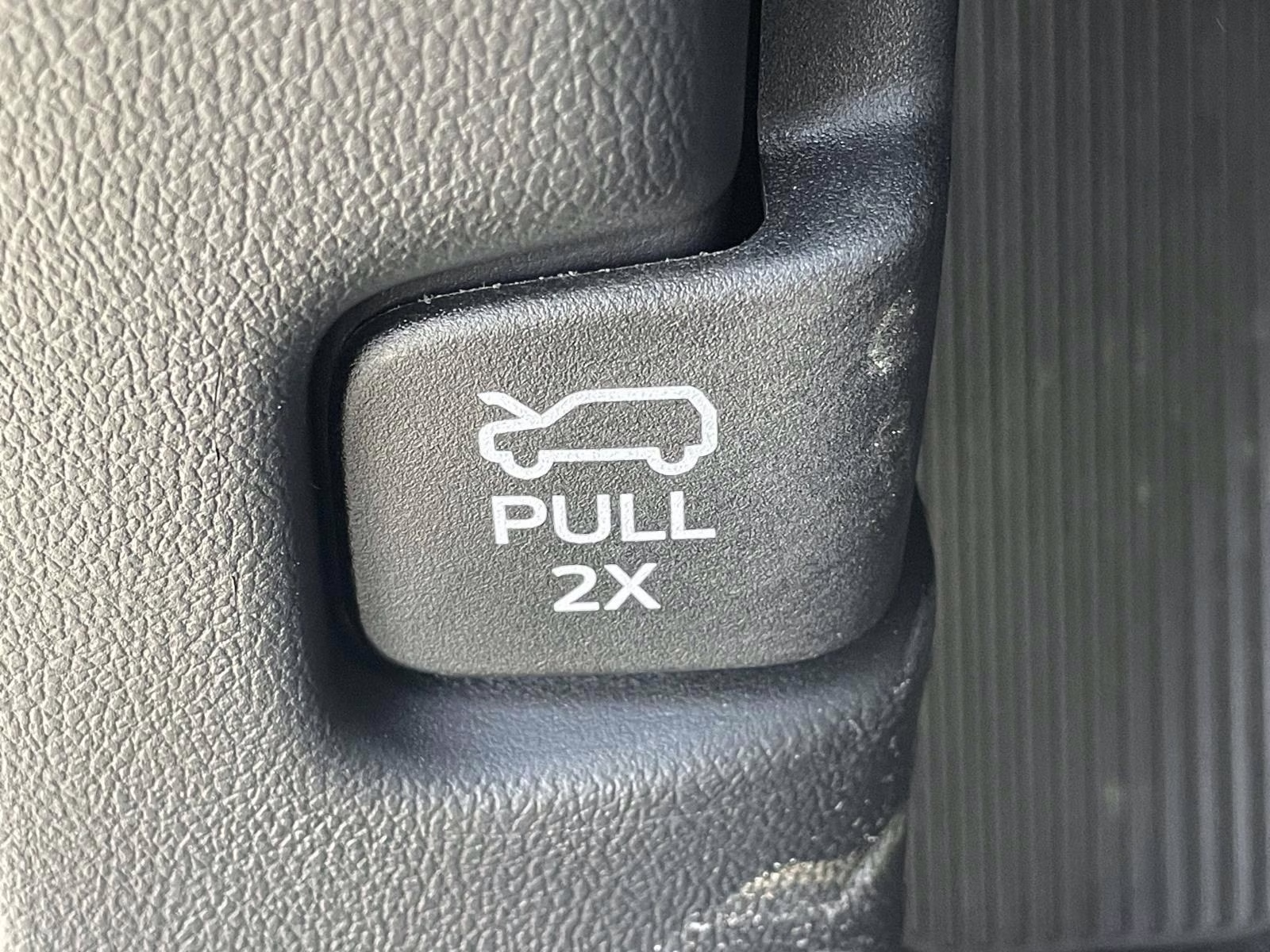 2026 White Ford Explorer Active RWD SUV