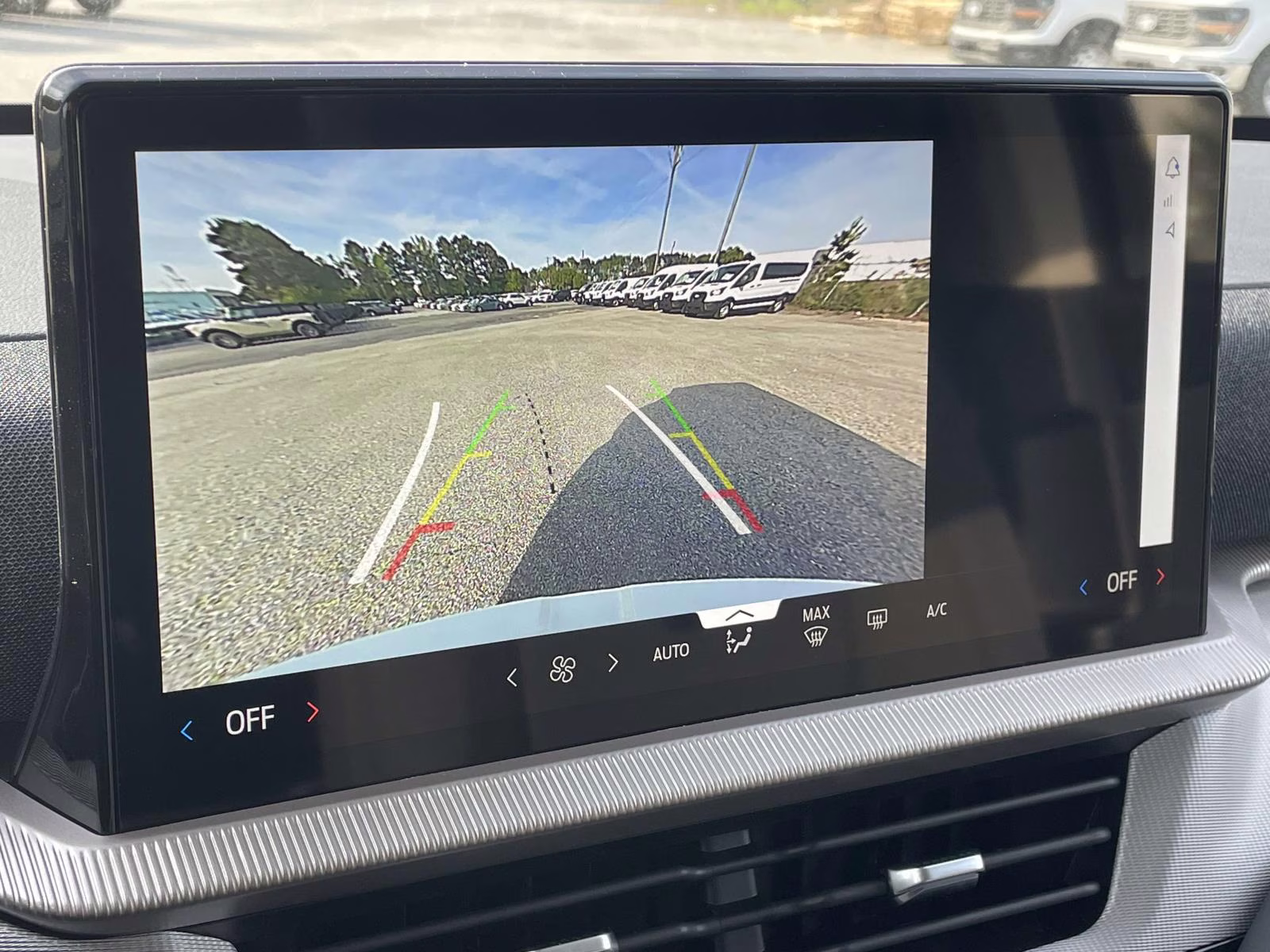 2026 White Ford Explorer Active RWD SUV