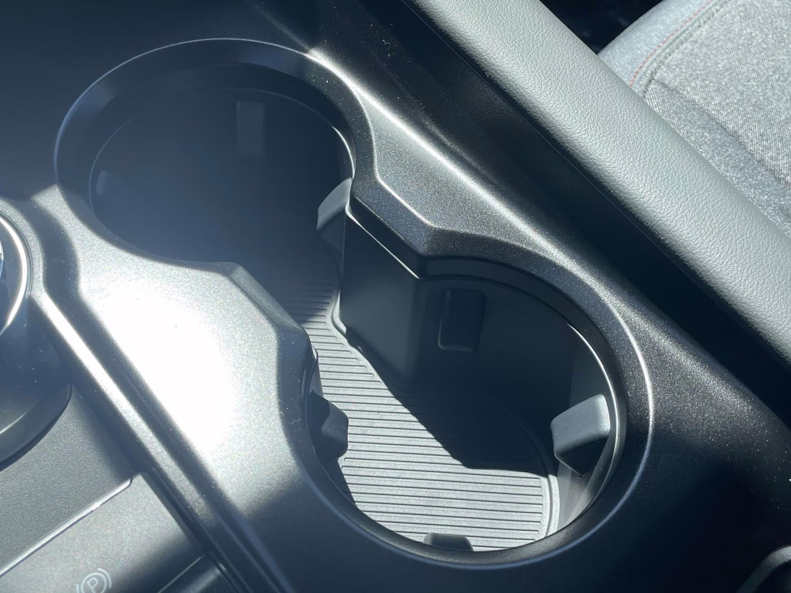 2026 Gray Metallic Ford Explorer Active RWD SUV