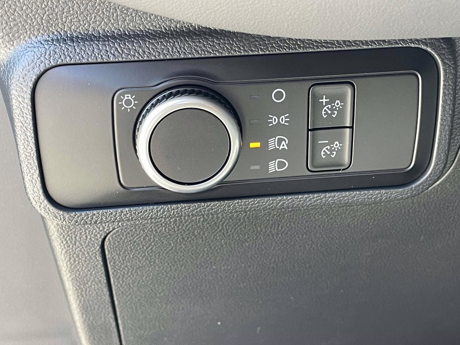 2026 Gray Metallic Ford Explorer Active RWD SUV