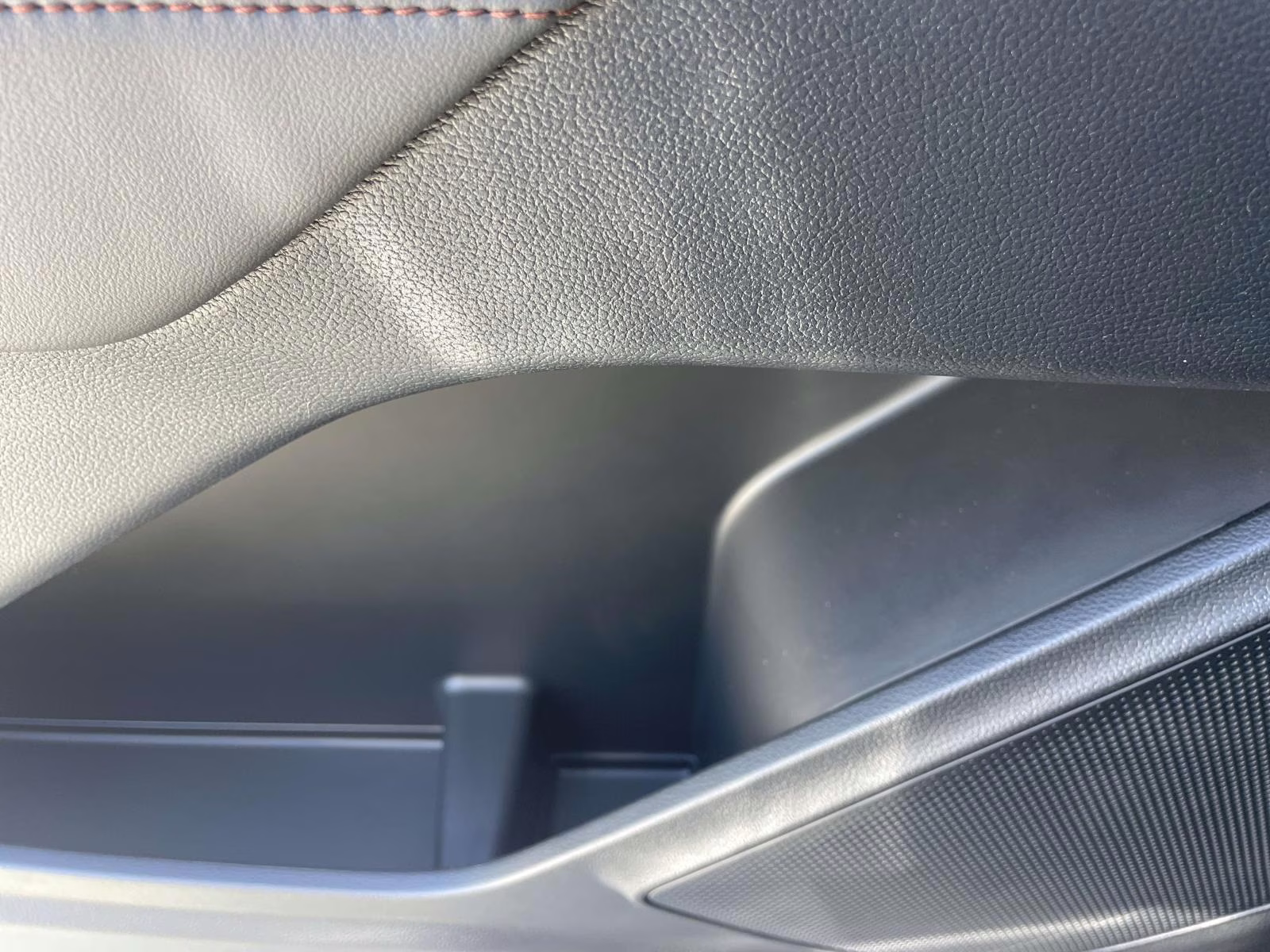 2026 Gray Metallic Ford Explorer Active RWD SUV