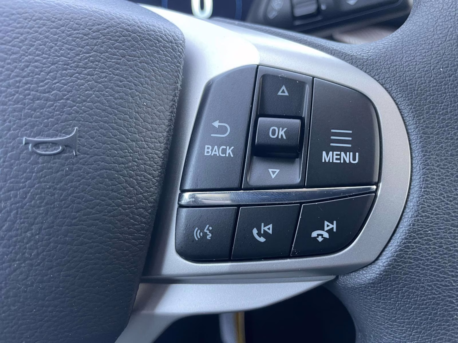 2026 Gray Metallic Ford Explorer Active RWD SUV